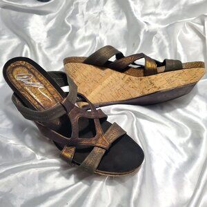DONALD PLINER green copper metallic strappy cork wedge slide heels BETHIA